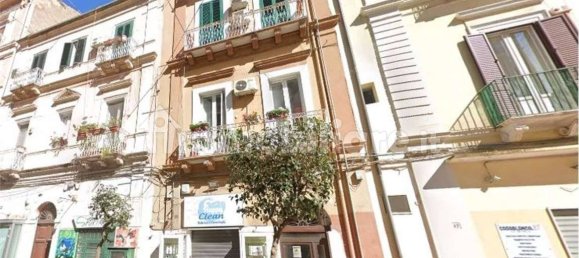 Apartamento de 1 dormitorio en Taranto, Italy No. 284647 3