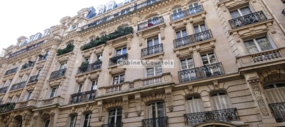 3 bedrooms Apartment in Paris, France No. 187385 4