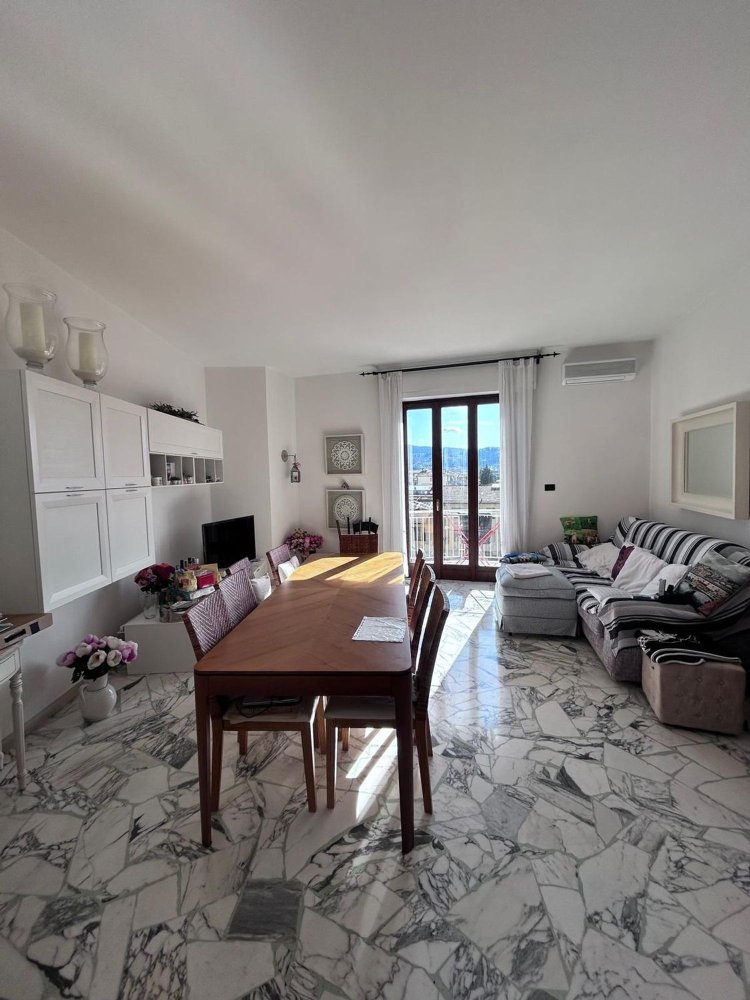 4 rooms Apartment in Scandicci, Italy No. 195392