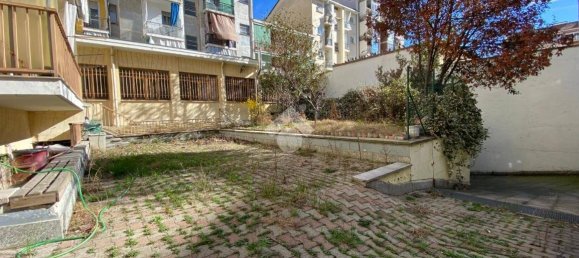 2 Schlafzimmer Villa in Turin, Italy, Nr. 206569 8