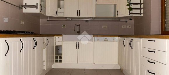 2 Schlafzimmer Villa in Turin, Italy, Nr. 206569 12