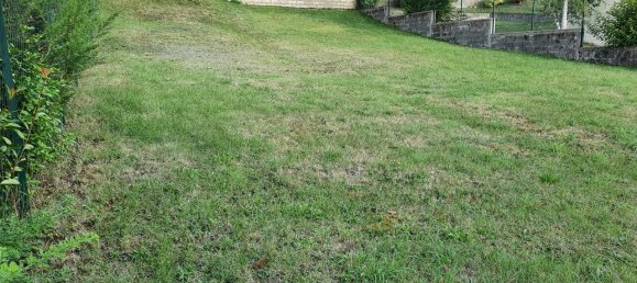  Land in Maron, France No. 86447 2