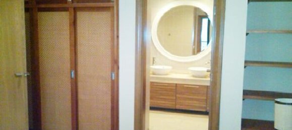 2 bedrooms Apartment in Hoan Kiem, Vietnam No. 5758 15