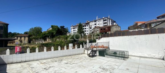 3 bedrooms House in Porto, Portugal No. 13668 16