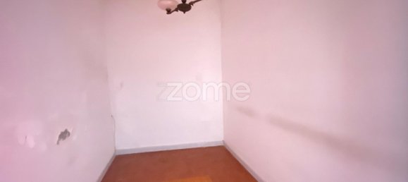 3 bedrooms House in Porto, Portugal No. 13668 6