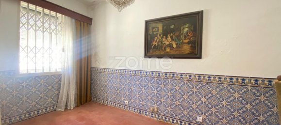 3 bedrooms House in Porto, Portugal No. 13668 3