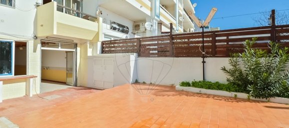 91m² Commercial property in Monte Gordo, Portugal No. 69743 3