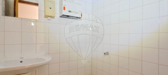 91m² Commercial property in Monte Gordo, Portugal No. 69743 8