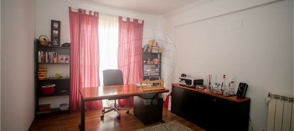 3 Schlafzimmer Haus in Oeiras, Portugal, Nr. 50754 10