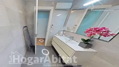 4 bedrooms Apartment in Valencia, Spain No. 118951