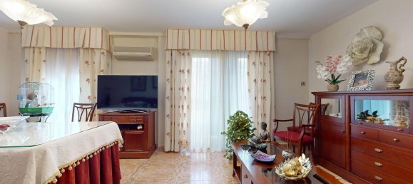 3 bedrooms Apartment in Cordoba, Spain No. 108311 4