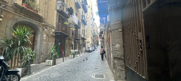 2-Zimmer Wohnung in Naples, Italy, Nr. 275900 2