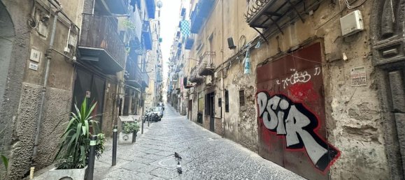 2-Zimmer Wohnung in Naples, Italy, Nr. 275900 3
