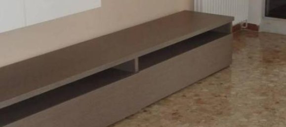 Квартира с 5 комнатами в Порденоне, Италия № 37023 4