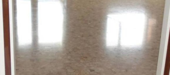 Квартира с 5 комнатами в Порденоне, Италия № 37023 6