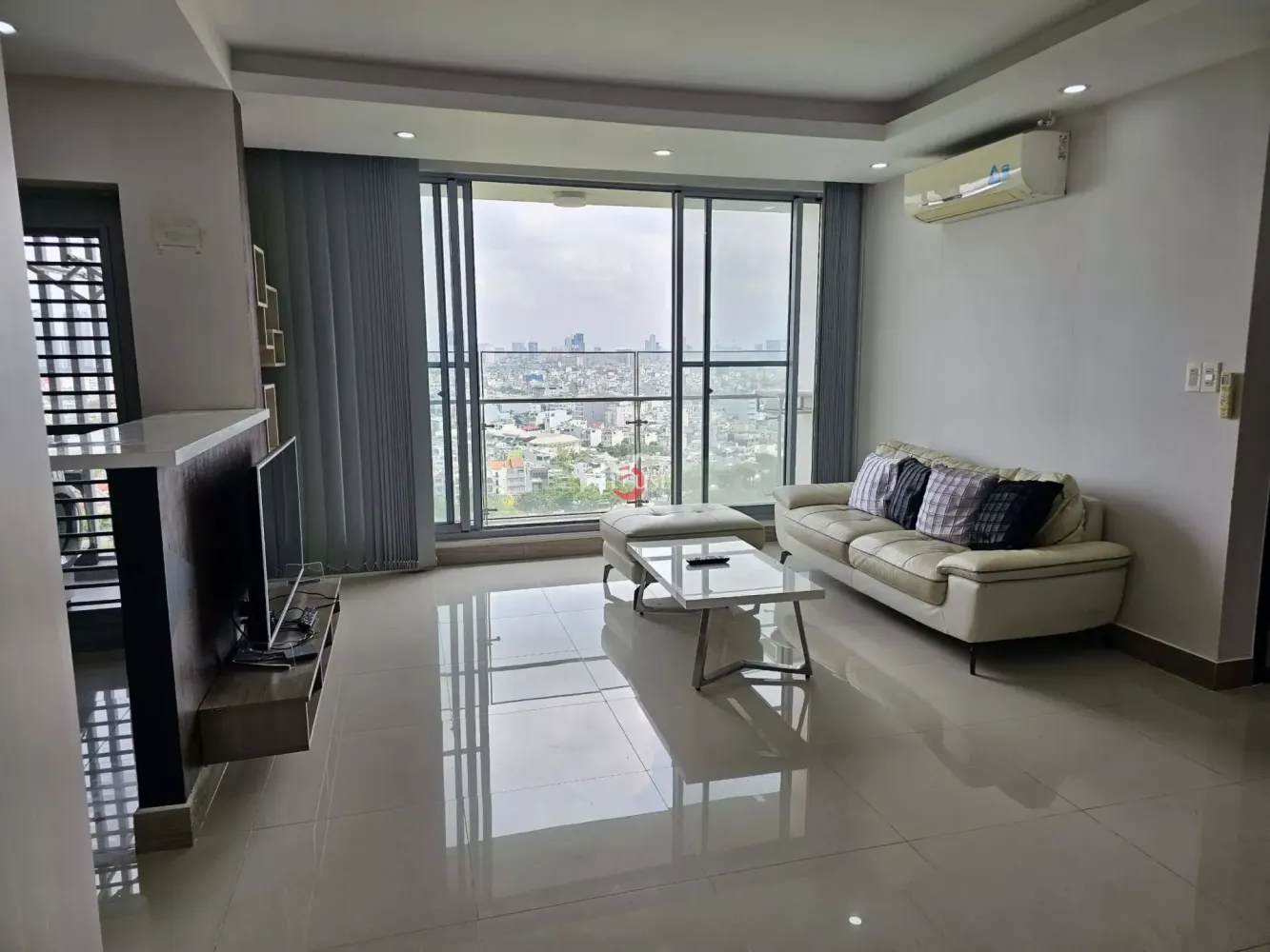 2 bedrooms Apartment in District 7, Vietnam No. 19361
