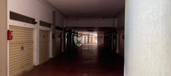 39m² Garage in Rome, Italy No. 323912 4