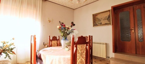 Casa de 8 habitaciónes en Montenero di Bisaccia, Italy No. 283399 7