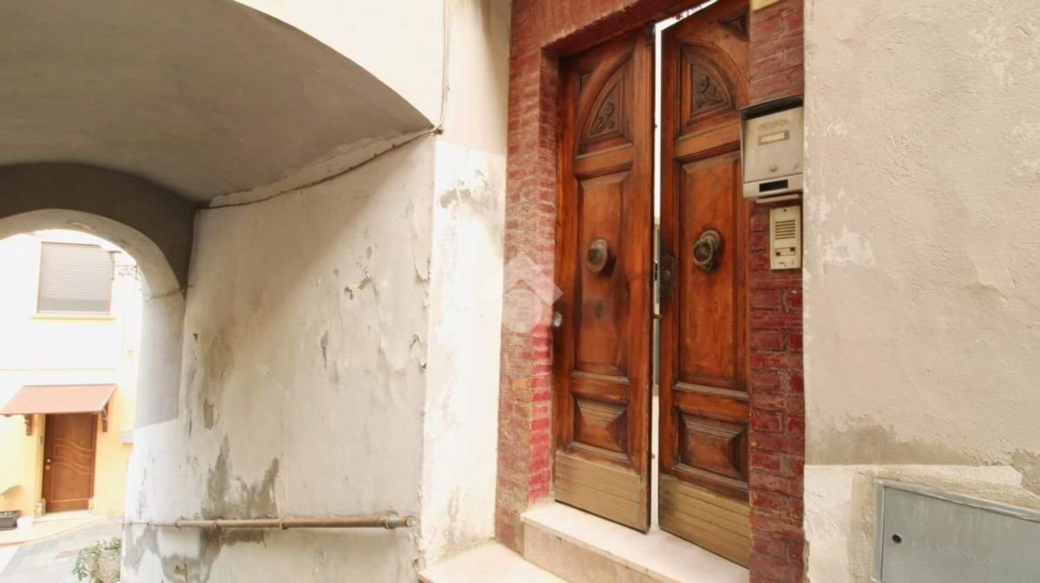 Casa de 8 habitaciónes en Montenero di Bisaccia, Italy No. 283399