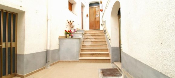 Casa de 8 habitaciónes en Montenero di Bisaccia, Italy No. 283399 2