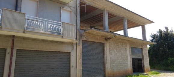 5-salle Appartement à San Nicandro Garganico, Italy No. 92427 5