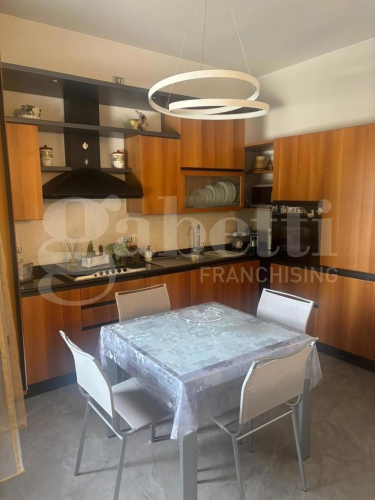 5 rooms House in Ravenna, Italy No. 298032