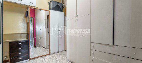 Apartamento de 2 dormitorios en Garbagnate Milanese, Italy No. 360496 7