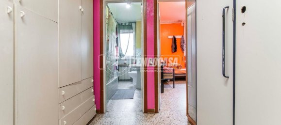 Apartamento de 2 dormitorios en Garbagnate Milanese, Italy No. 360496 13