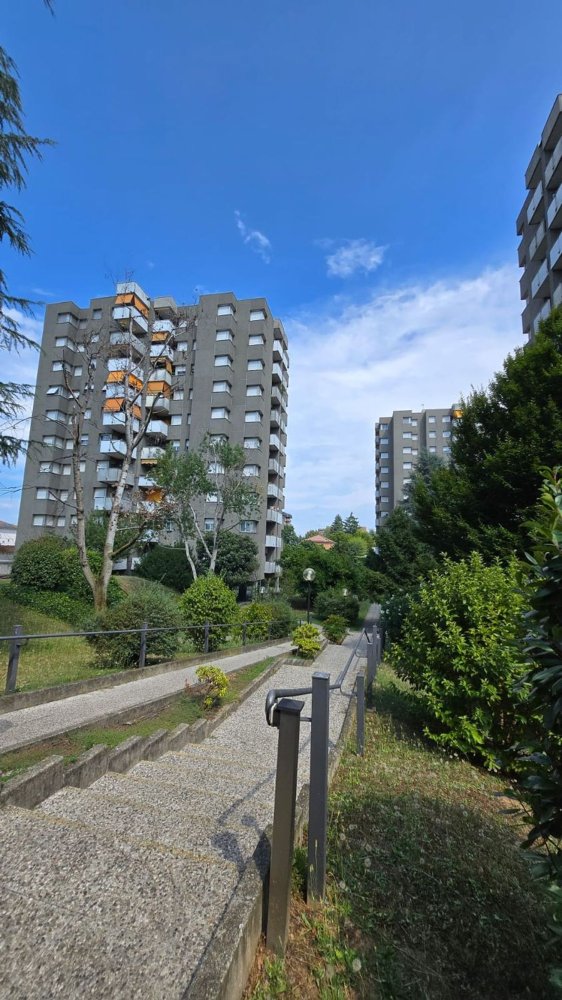 4 bedrooms Apartment in Garbagnate Milanese, Italy No. 364941