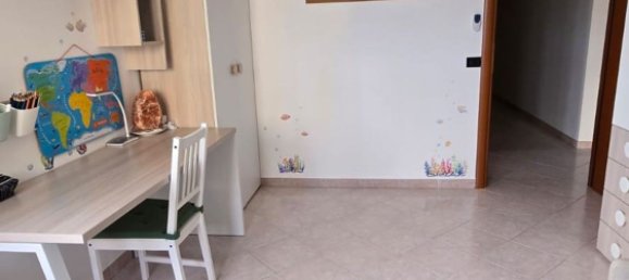 4 bedrooms Apartment in Garbagnate Milanese, Italy No. 364941 5