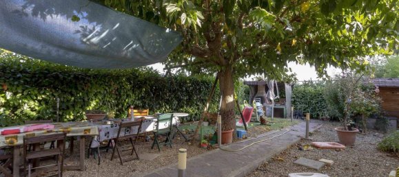 2 bedrooms Apartment in Signa, Italy No. 328798 10