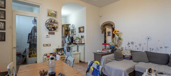 2 bedrooms Apartment in Signa, Italy No. 328798 2