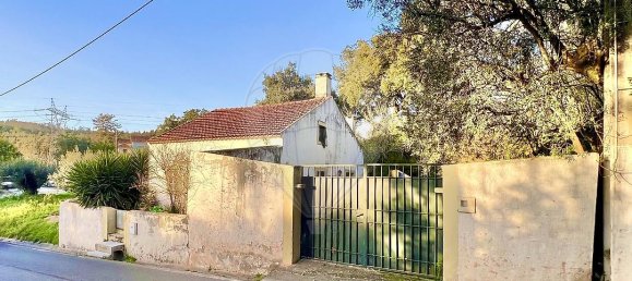 3 bedrooms House in Rio Maior, Portugal No. 25479 16