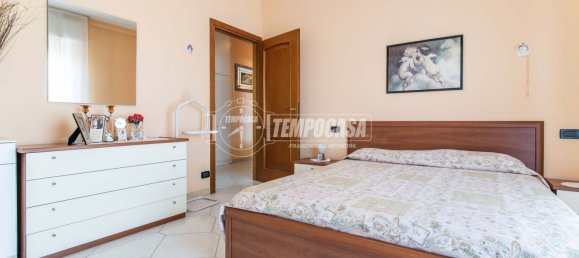 Apartamento de 2 divisões em Limbiate, Italy N.º 291078 12