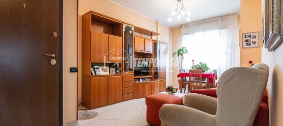 Apartamento de 2 divisões em Limbiate, Italy N.º 291078 4