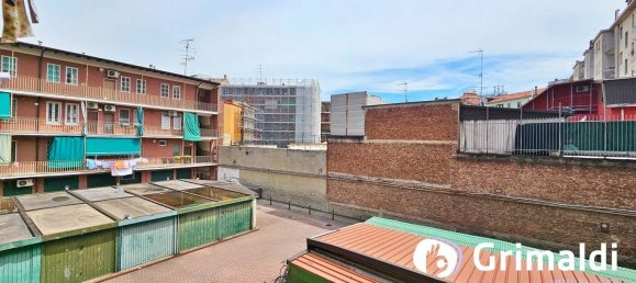 1 bedroom Apartment in Milan, Italy No. 299070 12