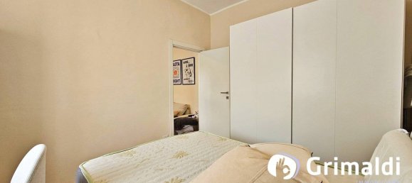 1 bedroom Apartment in Milan, Italy No. 299070 8