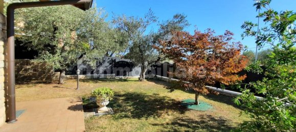 Villa de 2 dormitorios en Desenzano del Garda, Italy No. 296792 21