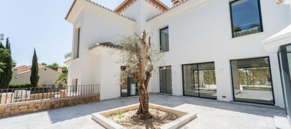 9 bedrooms Villa in Marbella, Spain No. 27834 24