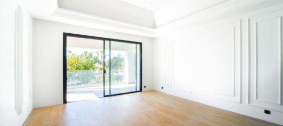 9 bedrooms Villa in Marbella, Spain No. 27834 20