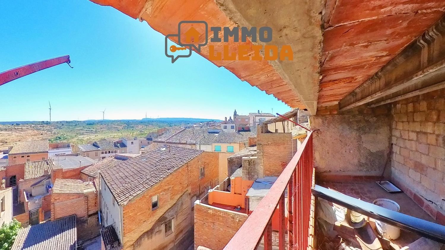 Adosado de 3 dormitorios en Lérida, Spain No. 251589