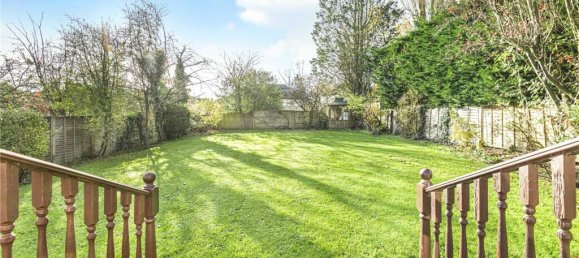 3 bedrooms Bungalow in London, United Kingdom No. 6685 25