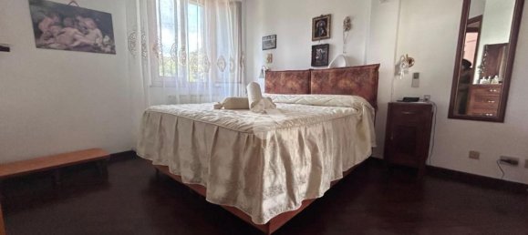 4 bedrooms House in Sarzana, Italy No. 343297 27