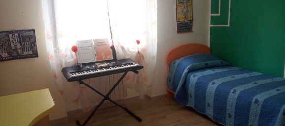 4 rooms Apartment in Taranto, Italy No. 78595 8