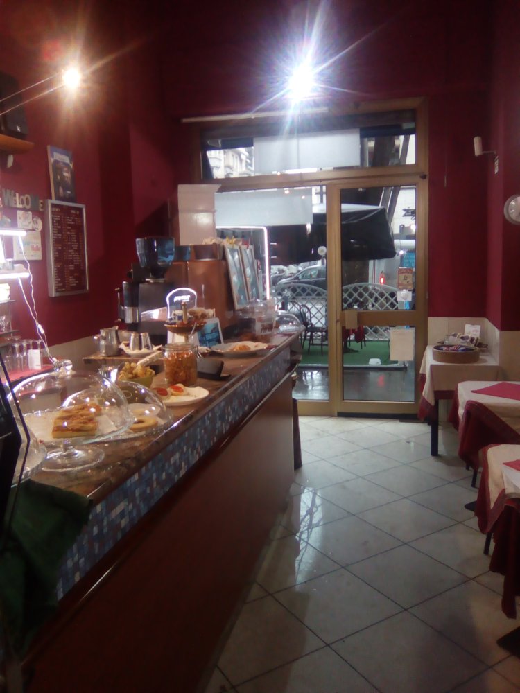  عقار تجاري في Milan, Italy 60متر مربع رقم 243768