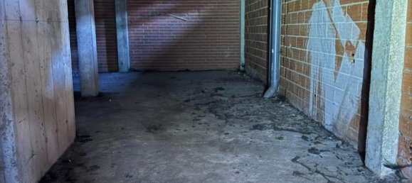 174m² Commercial property in San Andres del Rabanedo, Spain No. 80069 7