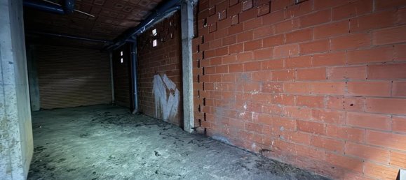 174m² Commercial property in San Andres del Rabanedo, Spain No. 80069 10