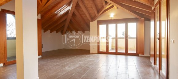 2 rooms Apartment in Pozzo d'Adda, Italy No. 37269 6