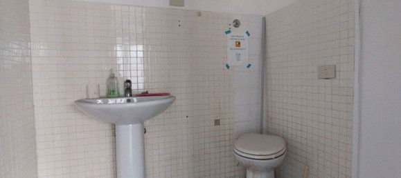 65m² Office in Foggia, Italy No. 260955 14