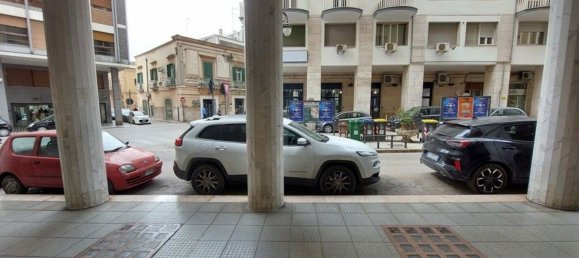 65m² Office in Foggia, Italy No. 260955 3